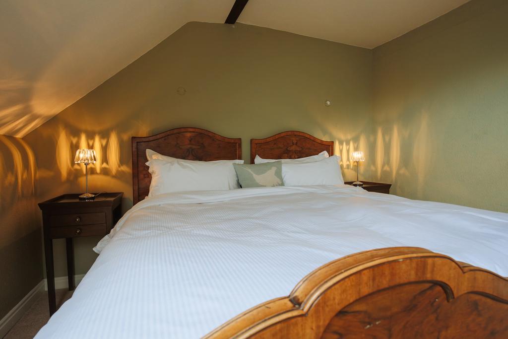 Fantinos Bed & Breakfast Тирск Екстериор снимка